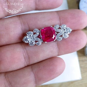 Rubin- och diamantbrosch, unisex, silver 925, vintage, antik, handgjord, vit rodiumpläterad