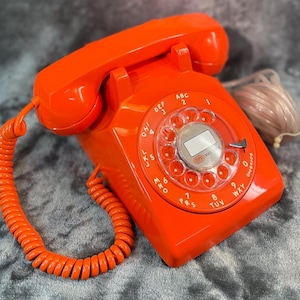 Vintage September 1978 ITT 500 Desk Phone ORANGE (-43)  Restoration WORKS