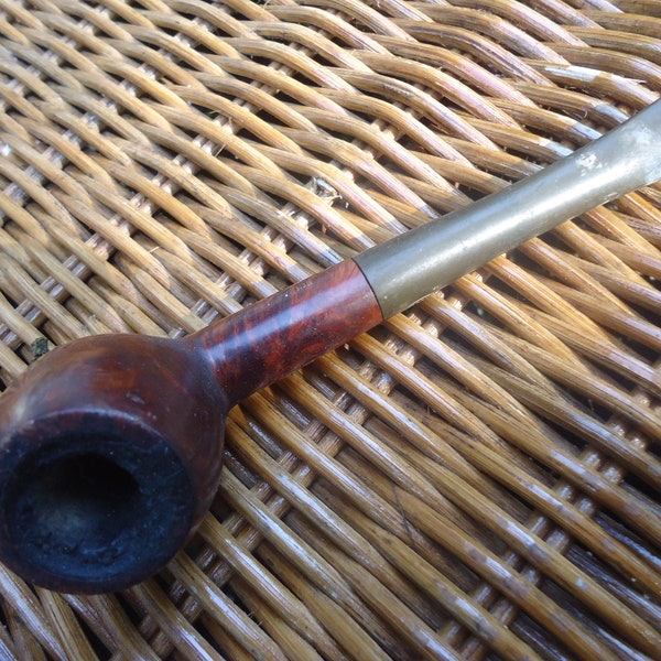 St Claude pipe, Vintage French, 1930s, made in the Jura mountains, Criar wood pipe 1930s, bakelite mouthpiece