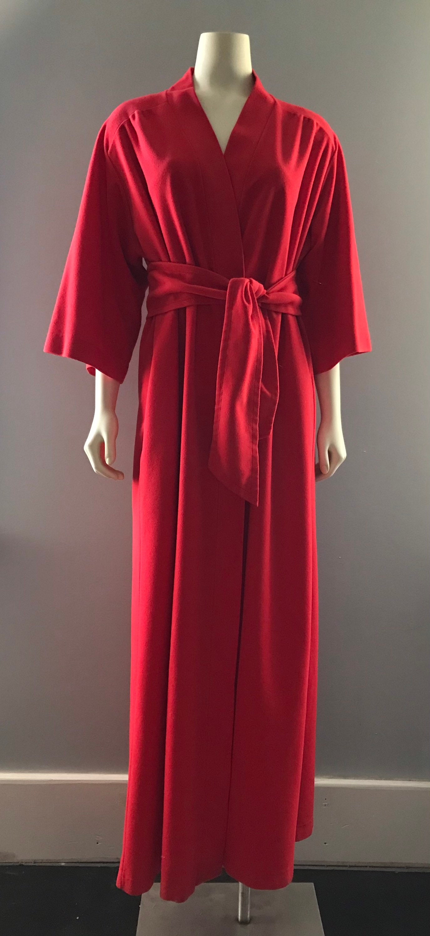 1970's Vassarette Red Full Length Robe VNTG Cool Weather Robe With Half  Sleeves 