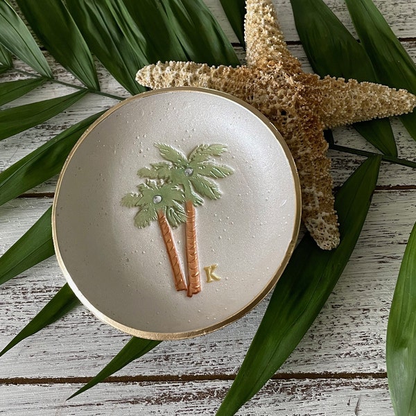 Palm Tree Polymer Clay Ring Dish | Coastal PERSONALIZED Trinket Bowl | Minimalist Beach Home Decor | Tropical Wedding Ring Jewelry Holder