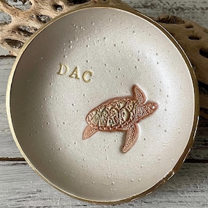 SEA TURTLE Polymer Clay Ring Dish | Coastal PERSONALIZED Trinket Bowl | Minimalist Ocean Decor | Pearl Sea Life Bowl | Beach Newlywed Gift