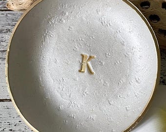 Gold Initial Pearl Polymer Clay Ring Dish | PERSONALIZED Trinket Bowl | Minimalist Modern Jewelry Bowl | Wedding Newlywed or Bridesmaid Gift
