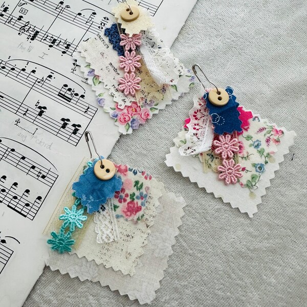 3 fabric dangle clusters for junk journals or crafting