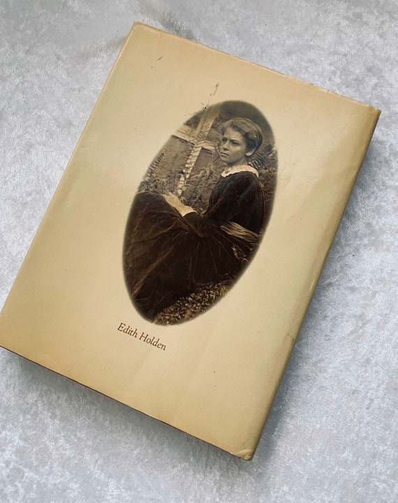 洋書 イギリスアンティーク The Country Diary of an The Country Diary of an Edwardian Lady: Holden, Edith
