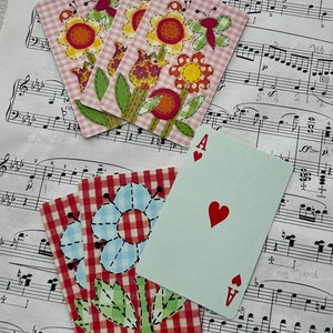 Assortment of 6 playing cards- Retro mod Checked Flowers , Groovy Daisy-- Junk Journals Happy Mail Mixed Media not a full deck