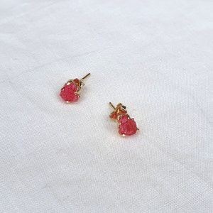 Raw Rhodonite Stud & Gold Vermeil