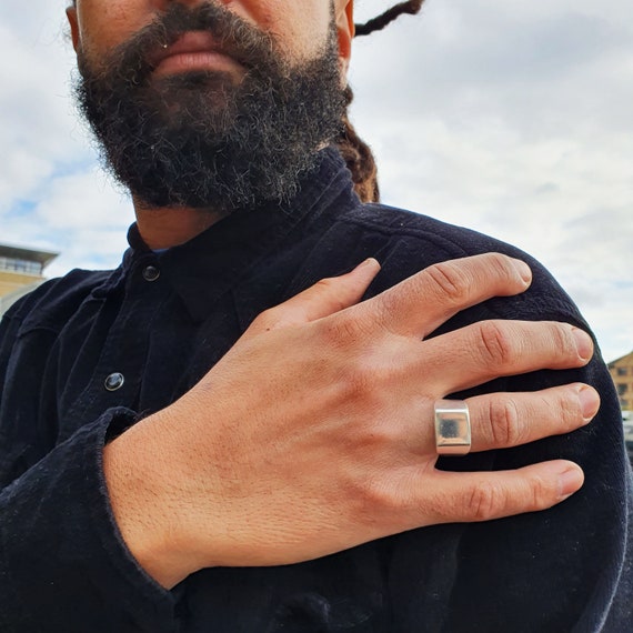 Etsy shop signet ring