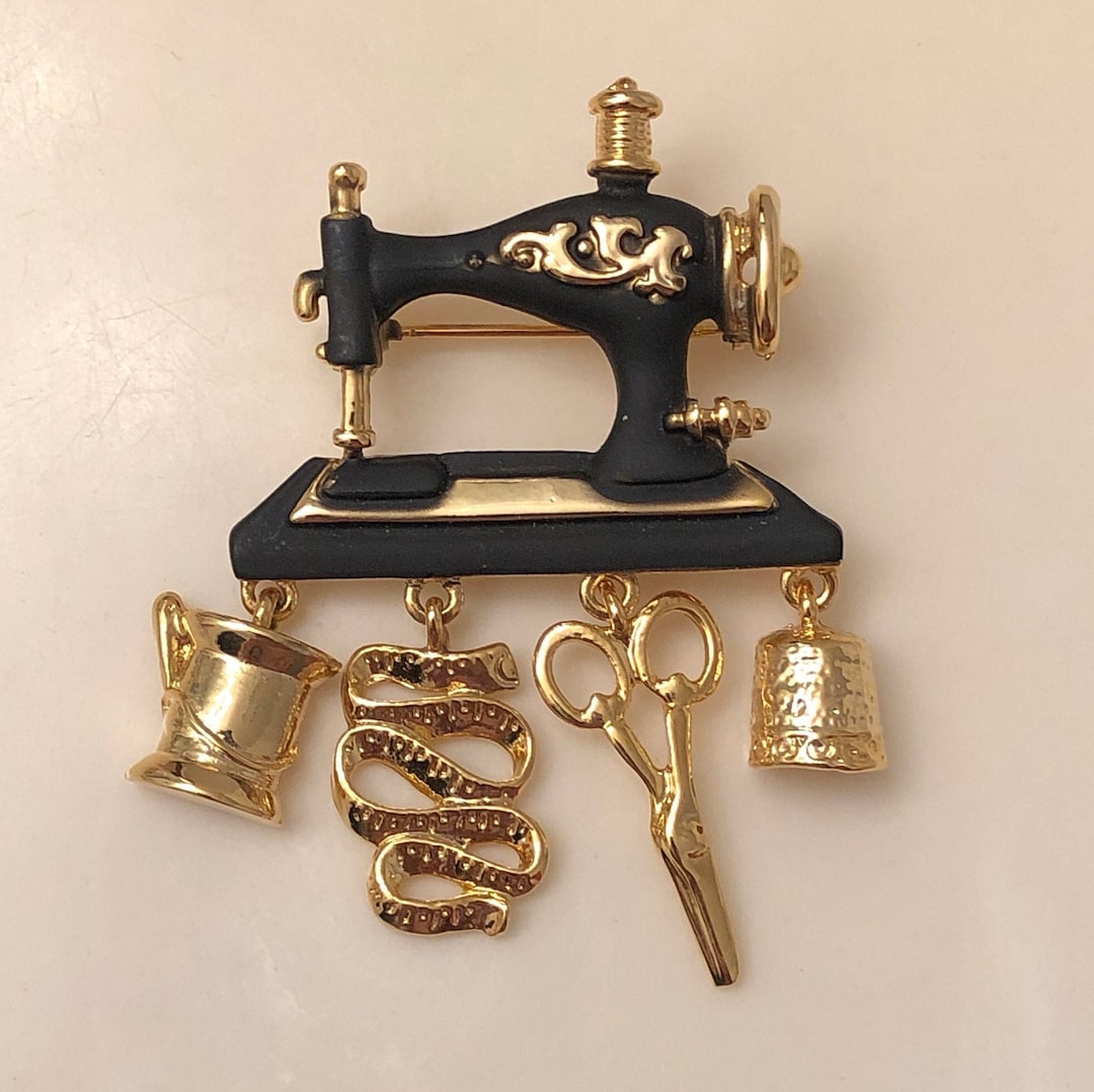 Danecraft Vintage Sewing Machine Brooch With Dangling Sewing Etsy