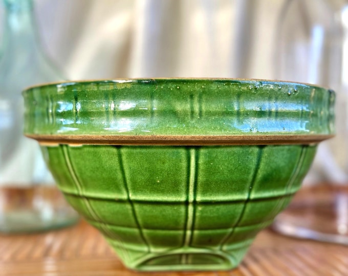 McCoy Pottery Windowpane Yellowware Mixing Bowl, Shield 11, #4, 1930's