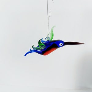 Hand Blown Murano Glass Hummingbird Figurine: Collectible Bird Decor