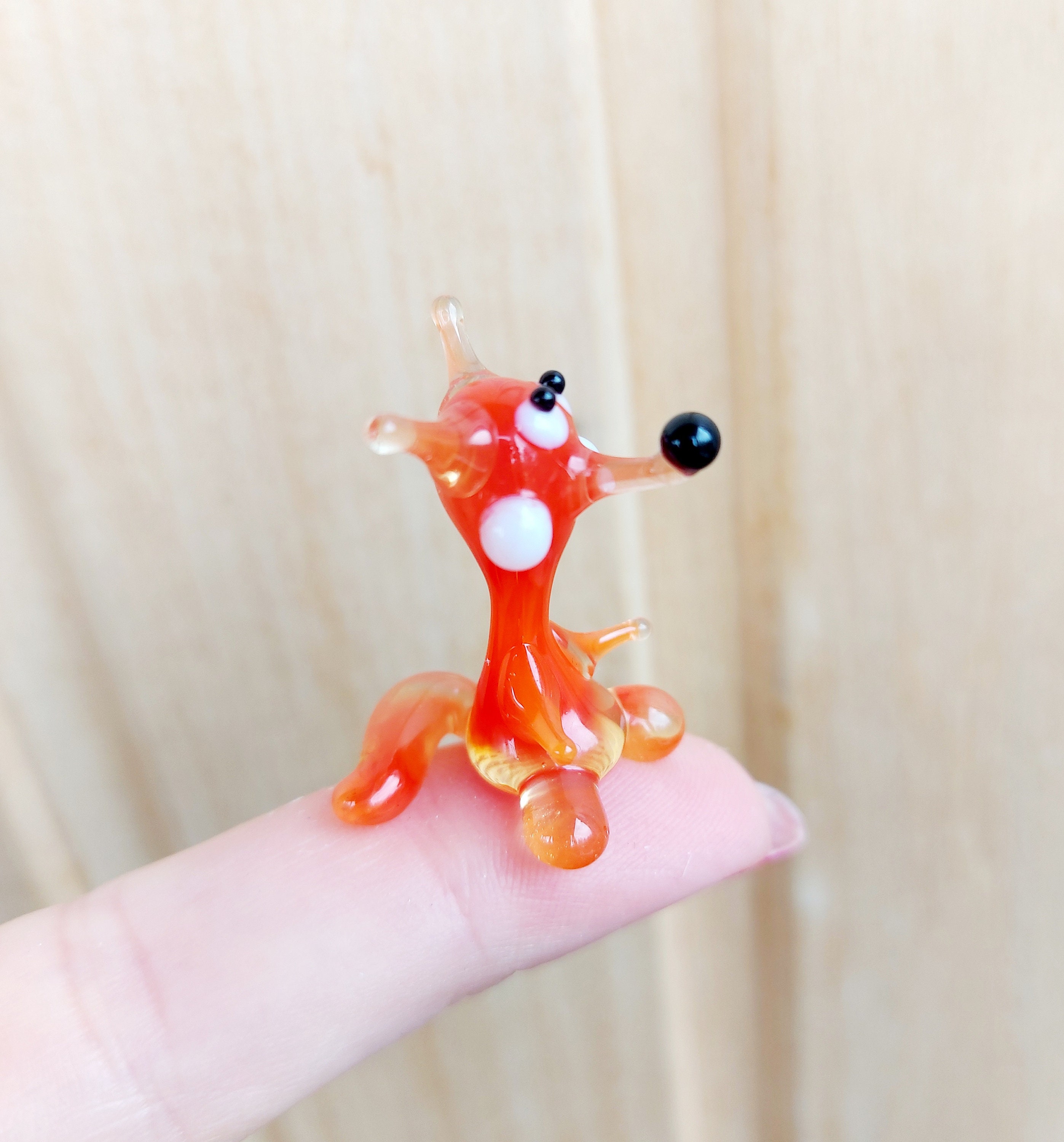 ミニチュアの赤いキツネの置物：手作りのムラーノガラスの動物 - Etsy 日本