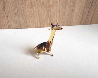 Miniature Murano Glass Giraffe Figurine: Collectible Dollhouse Animal