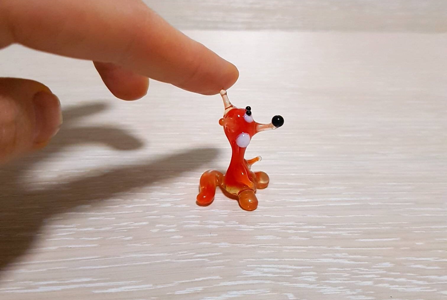 ミニチュアの赤いキツネの置物：手作りのムラーノガラスの動物 - Etsy 日本