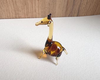 Miniature Murano Glass Giraffe Figurine: Collectible Dollhouse Animal