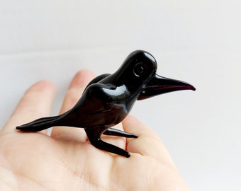 Statuetta di corvo in vetro soffiato a mano: decorazione di Halloween a forma di corvo