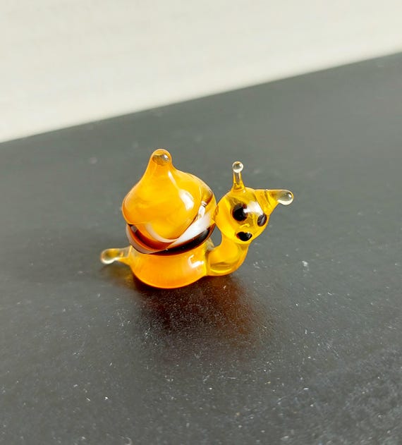 ムラーノガラスのカタツムリの置物：ミニチュアコレクション動物