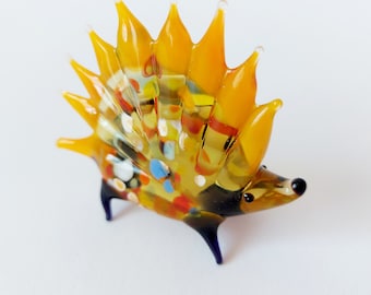 Hand Blown Glass Porcupine Figurine: Collectible Glass Animal, 3 in