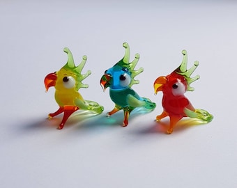 Miniature Murano Glass Parrot Figurine: Handmade Dollhouse Bird