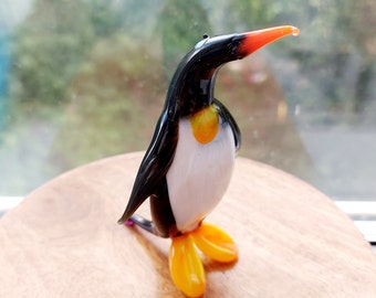 Penguin Glass Figurine, Hand Blown Glass Penguin Bird, Hand Blown Bird Figurine, Collectible Glass Bird
