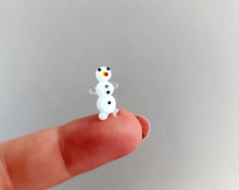 Tiny Glass Snowmen, Murano Glass Family of Snowmen, Collectible Glass Christmas Figurines, Doll House Figurines