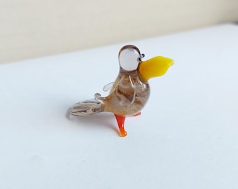 Statuetta di corvo in vetro soffiato a mano: decorazione a forma di corvo