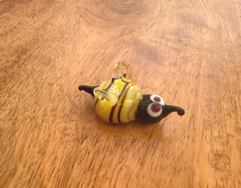 Miniature Lampwork Glass Honey Bee: Collectible Dollhouse Figurine - Etsy