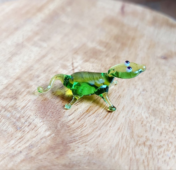 手吹きガラスのヤモリ：ミニグリーントカゲの置物 - Etsy 日本