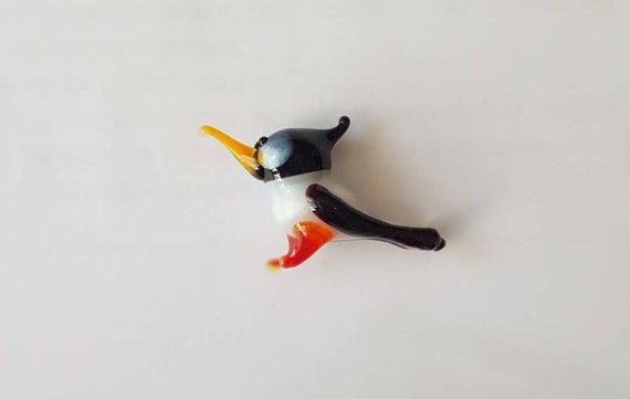 ムラーノガラスのキツツキ：ミニチュアランプワークの鳥の置物 - Etsy 日本