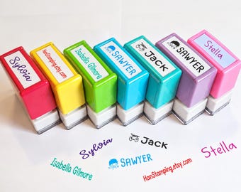 Sello autoentintable personalizado con nombre: 40 mm x 10 mm (1,57” x 0,4”)