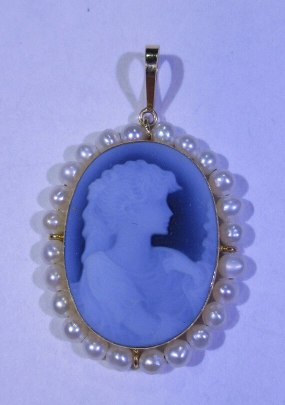Lovely Blue Agate 14k Yellow Gold Cameo Pendant With Pearls - Blue Agate Cameo Pendant Lovely Blue Agate 14k Yellow Gold Cameo Pendant With Pearls - Blue Agate Cameo Pendant