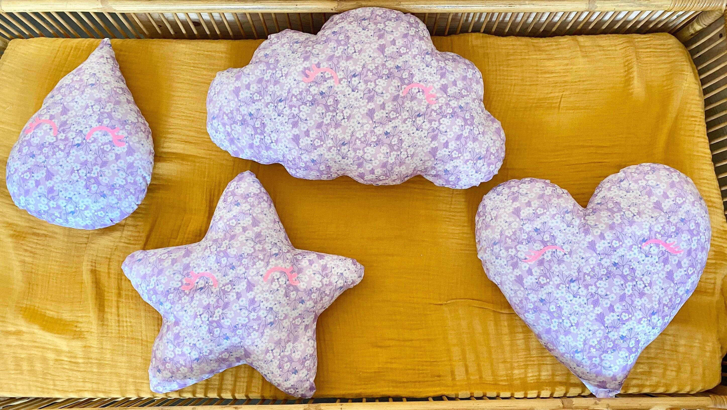 Coussins Nuage/Coeur Goutte Etoile Décoration Chambre ou Cadeau Naissance