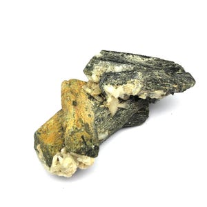 Prehnite Crystal, Prehnite Specimen, Prehnite from Mali, Natural Prehnite Minerals Rough Gemstone, Green Crystals Cluster Rough 79 Gram.