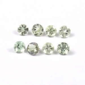 Top Quality Green Garnet Stone, Natural Faceted Green Tsavorite Loose Gemstone 142 Piece Lot, 2.5 MM Round Shape, 9.35 Carat Weight.