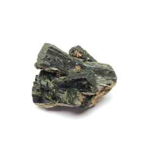Natural Prehnite Minerals Rough Gemstone, Prehnite from Mali, Prehnite Specimen, Prehnite Crystal, Green Crystals Cluster Rough 231 Gram.