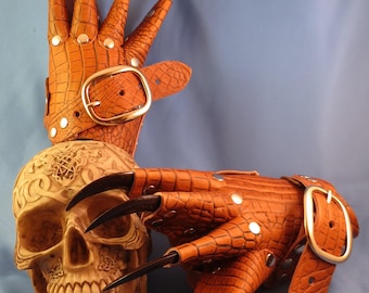 Tan Dragon Claw Gauntlets / Gloves w/Black Claws