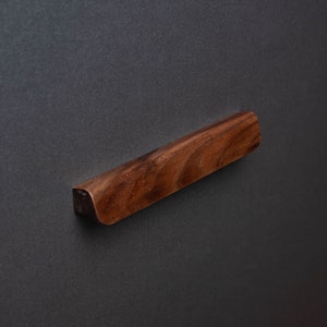 American Walnut Handles with Straight Lines and Rounded Edges