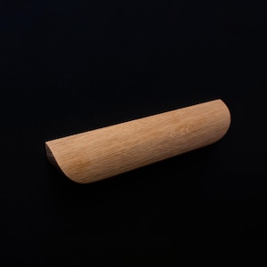 Maniglia per mobile in rovere grezzo: maniglia moderna in legno, dimensioni personalizzate - Modello 12