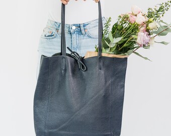 navy blue leather tote handbolsas