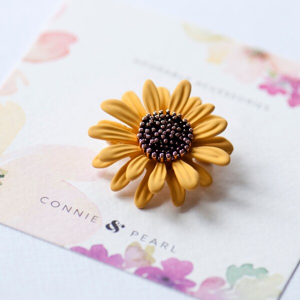 Zonnebloem broche, gele bloem broche, zonnebloem revers pin, bloem badge, zomer broche, Moederdag cadeau, Oekraïne bloem, boutonniere