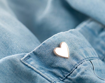 Heart Gold Pin, Tiny Gold Heart Pin, Sweet Heart Gold Lapel Pin, Love Heart Gold Lapel Pin, Boutonnierre Gold Heart Pin, Wedding Lapel Pin