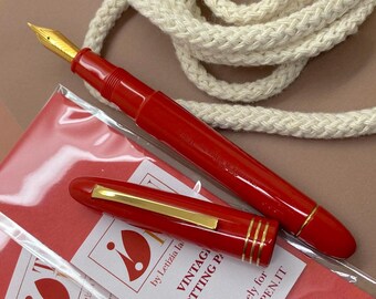 Omas MOMA Ogiva red- size 556 - unused fountain pen