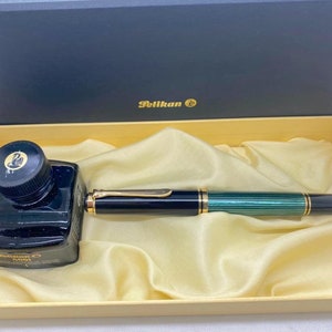 Pelikan M1000 green striped with box- B nib