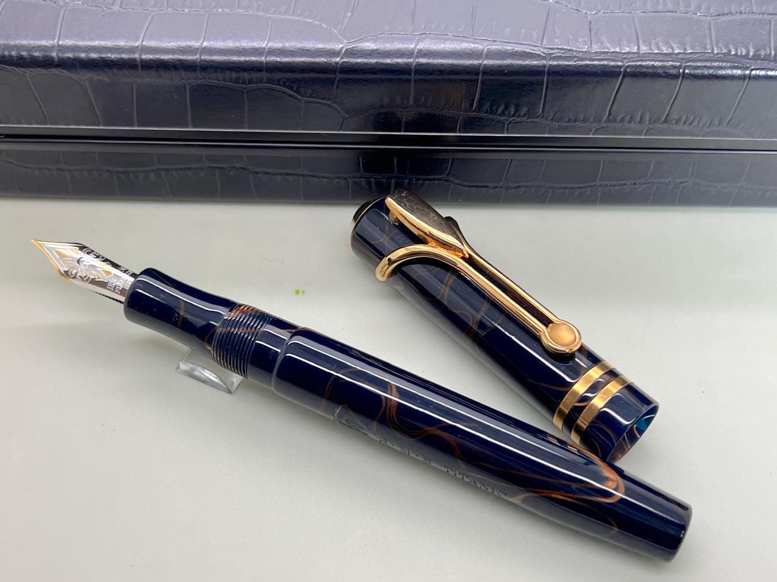 ハ*ウ様 VISCONTI ヴィスコンティ ベルサイユ ノブレス オブリージュ ハ*ウ様 VISCONTI ヴィスコンティ ベルサイユ ノブレス オブ