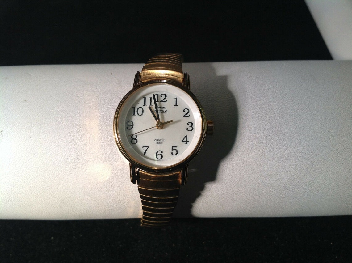 Timex Gold Tone Round Face Stretch Band Wrist Watch 2 Inch Etsy