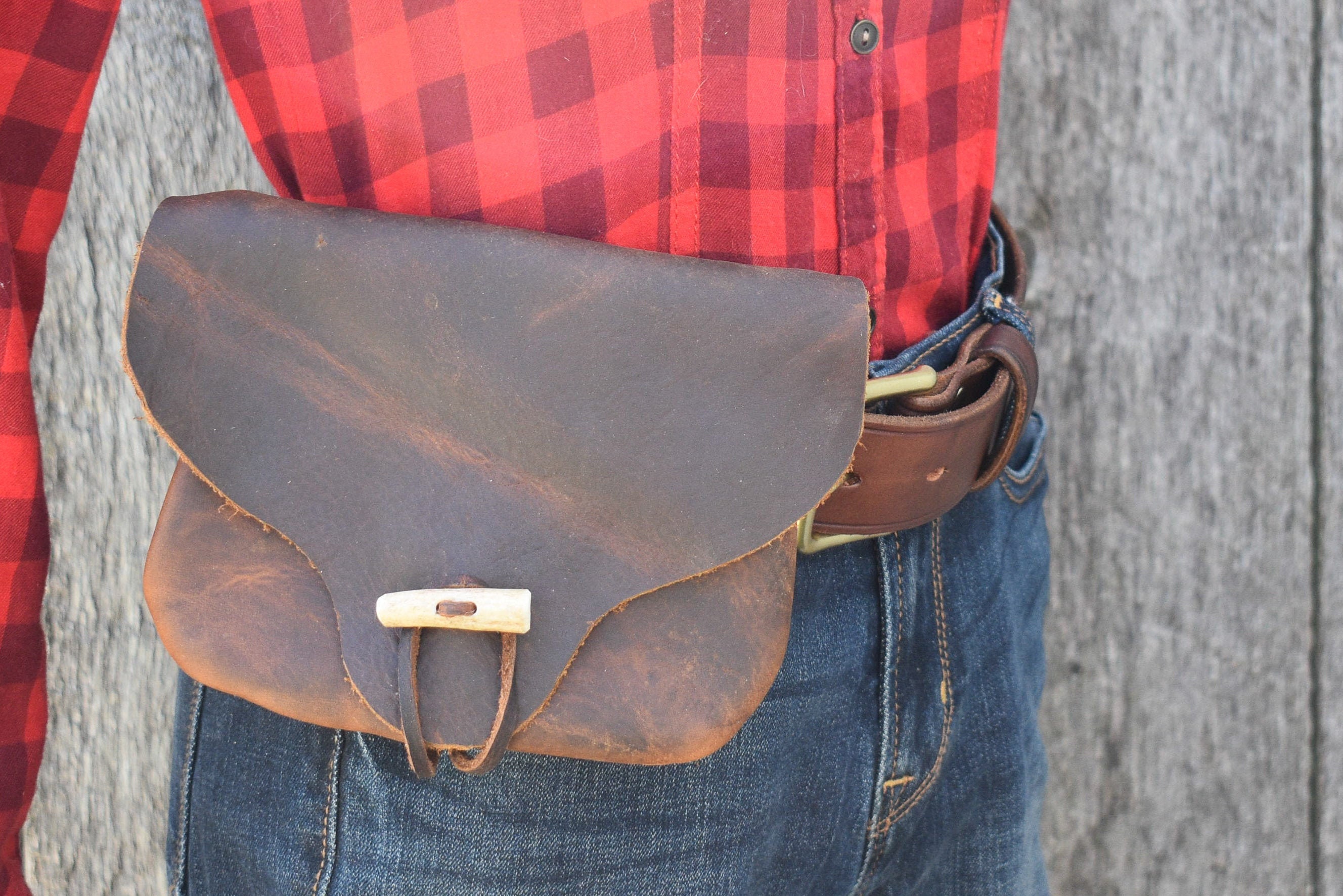 leather belt pouch bushcraft