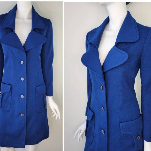 1960s Mod wool coat with fantastic large collar and statement pockets, Size S/M / 60s wool coat / 60s Mod shops coat / Small Medium 34B 36B