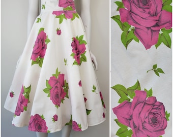 Vintage 1950s Rose print cotton circle skirt, Size S 25/26W / 1950s floral cotton skirt / 50s rose skirt / Spring Summer skirt / Small S