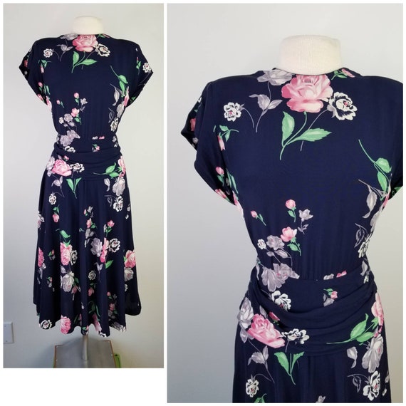Vintage 1940s Size S navy rose print rayon dress w