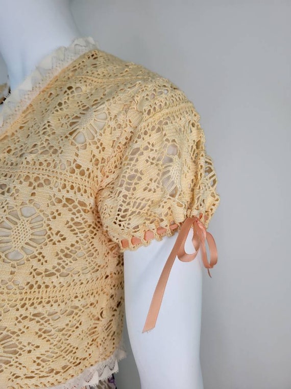 Vintage 1970s crochet bolero with matching purse … - image 8